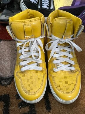 Supra Yellow High-Top Vaider sneakers